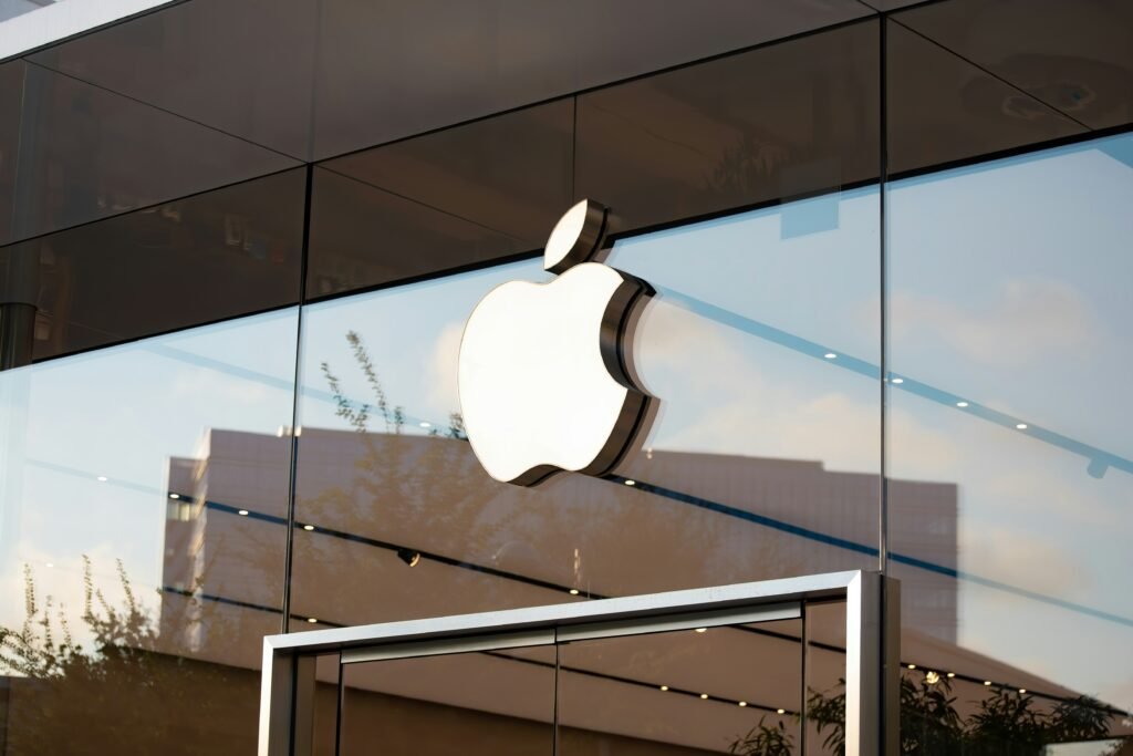 Apple & OpenAI: A Game-Changing Alliance for AI in the Corporate World 2
